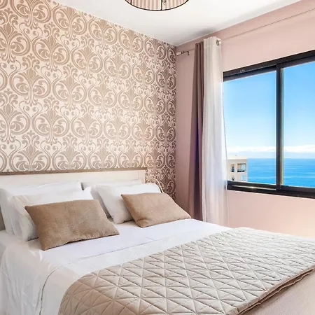 Coastify Playa Paraiso 아데제
